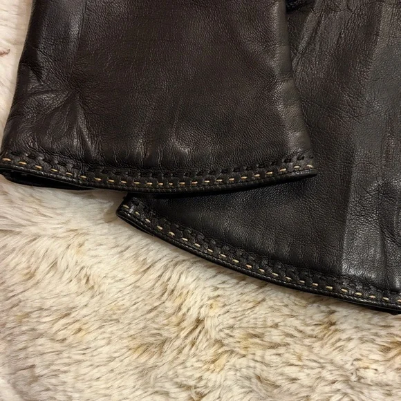 Coach Y2K Black Vintage Buttery Soft Leather Gloves ✨ Silver Logo Button Detail - Picture 7 of 9